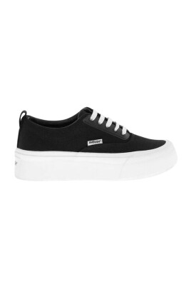 sneakers-basses-en-toile-noire-avec-plateforme