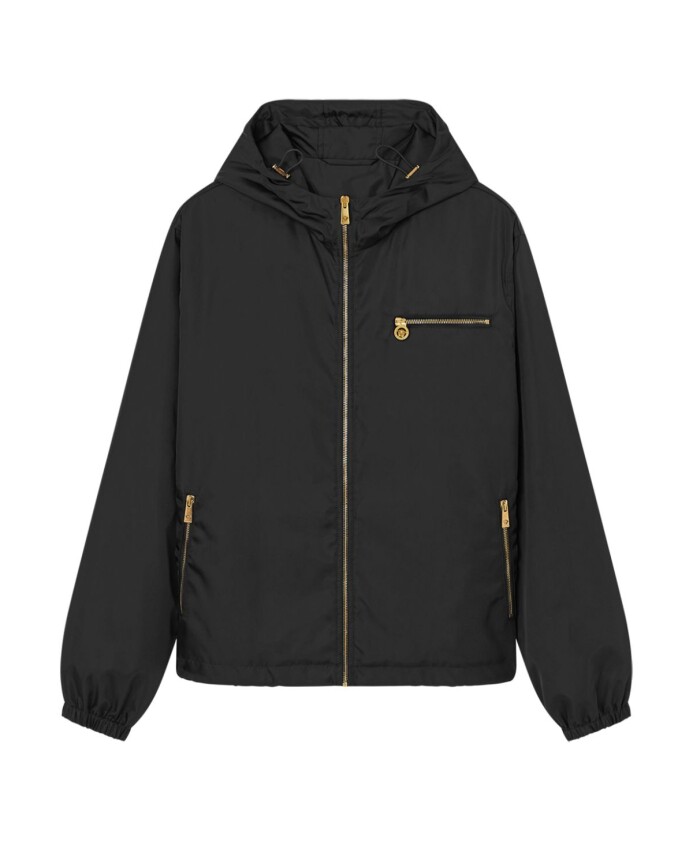 black-hooded-sweater-with-zip-fastening