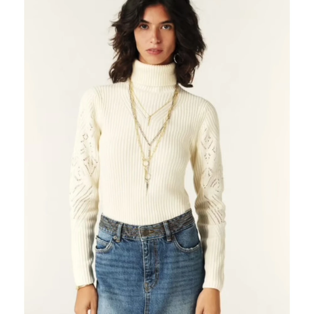 BA&SH Aansluitende Jersey met Hoge Hals Beige Dames