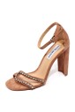 sandale-en-daim-ornee-de-bijoux-tan