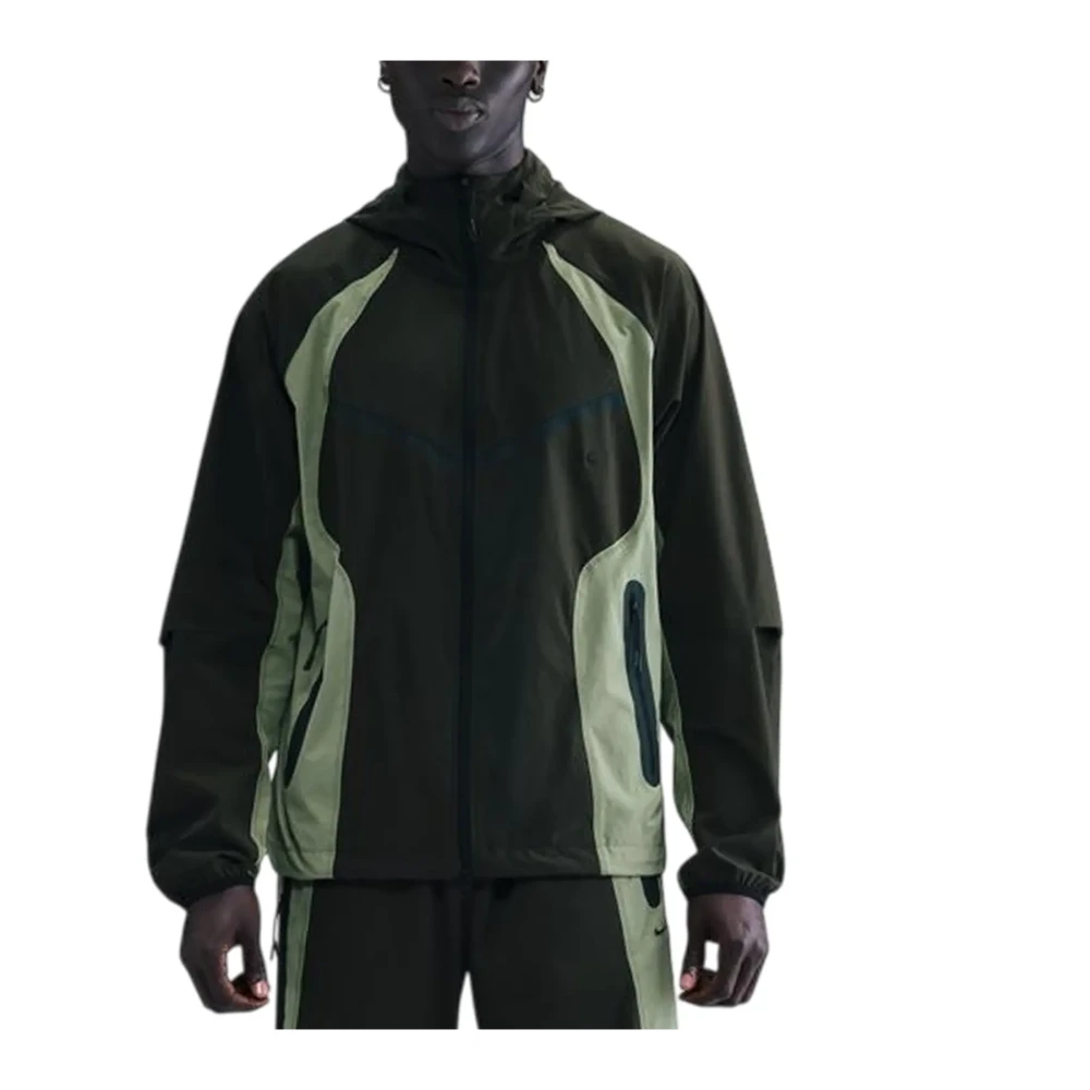 Nike Men's Black Tech Dri-Fit Woven Color-Block Windrunner Loose Jacket - Windbreakers - S - Sport