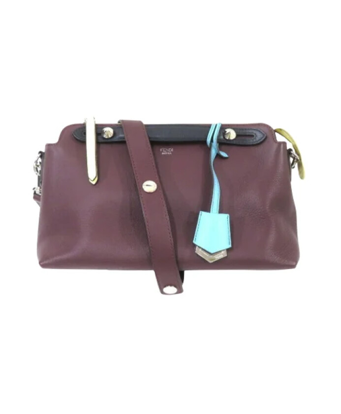 pre-owned-cuir-sacs-fendi