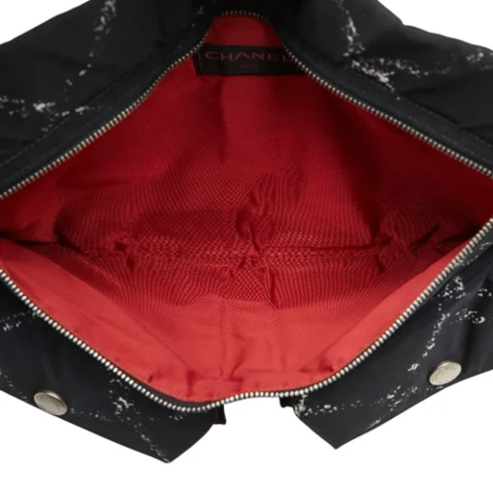 Chanel Vintage Pre-owned Nylon shoulder-bags Black Dames