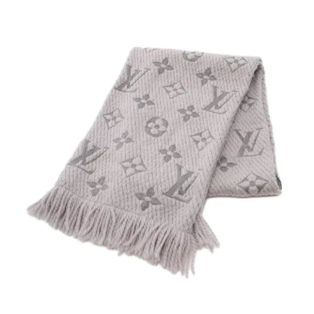 Louis Vuitton Vintage Pre-owned Silk scarves Gray Dames