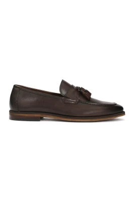 Bruna läderloafers med tofsar