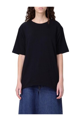 tee-shirt-noir-a-manches-courtes