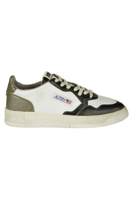 vintage-low-top-sneakers