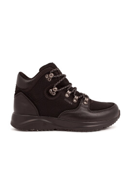 vandtaet-high-top-sneaker-med-trekkingdetaljer