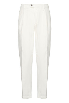white-trousers-with-pences