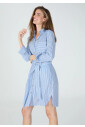robe-a-rayures-avec-taille-cintree