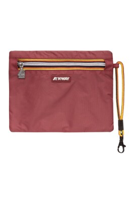 essentiell-multifargad-dragkedja-clutch