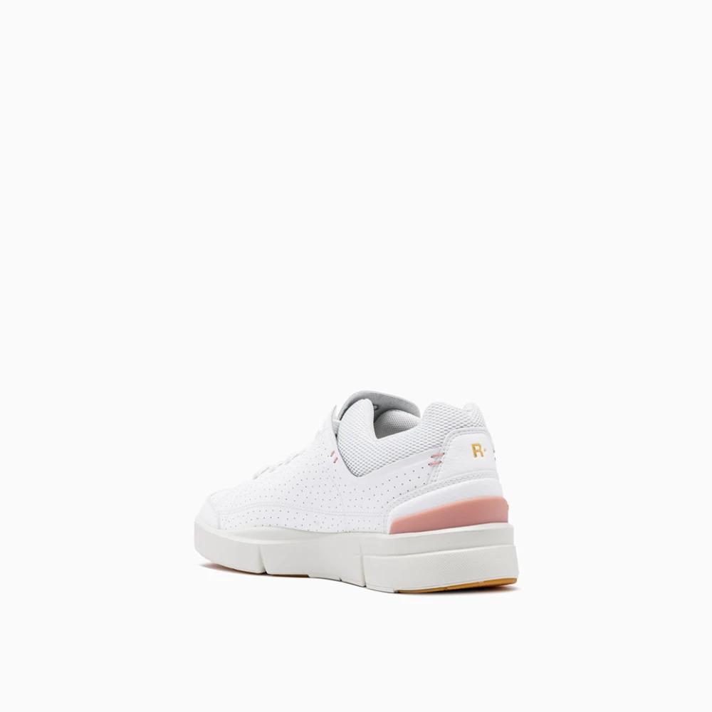 ON Running Roger Clubhouse Sneakers White Heren
