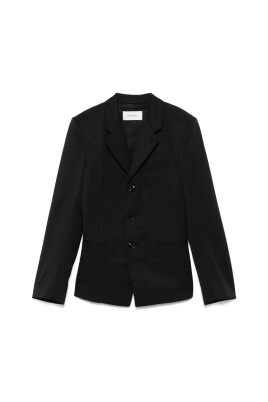 black-buttoned-outerwear-with-pockets