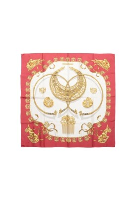 pre-owned-silk-scarves