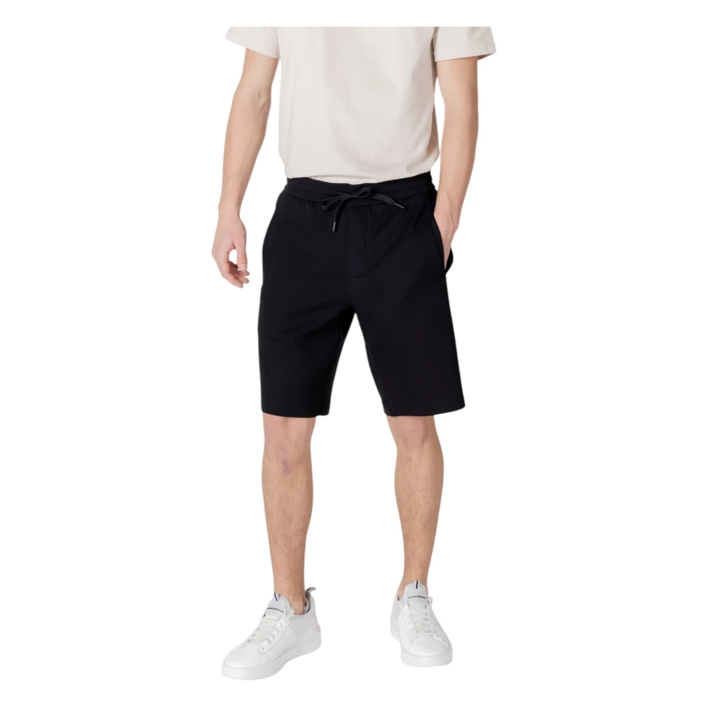 Armani Exchange Zwarte shorts met vetersluiting en zakken Black Heren