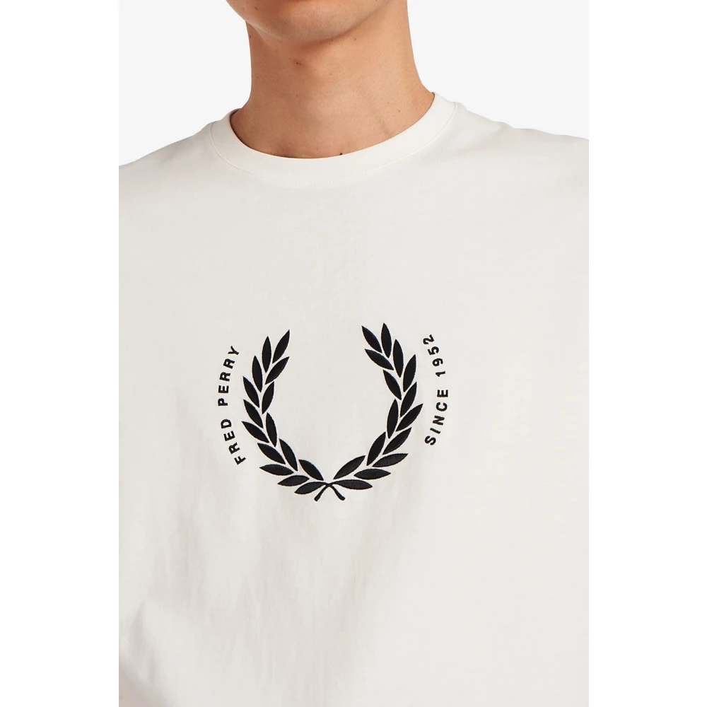 Fred Perry Circle Branding T-Shirt met Laurel Borduursel White Heren