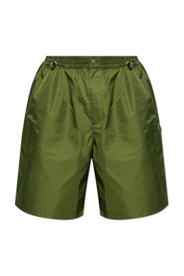 shorts-avec-ecusson-logo