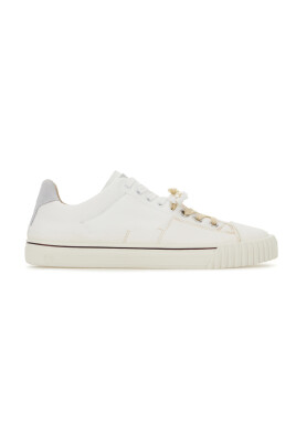stylish-sneakers-for-a-trendy-look