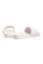slides-blanches-pour-femmes