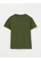 t-shirt-a-imprime-graphique