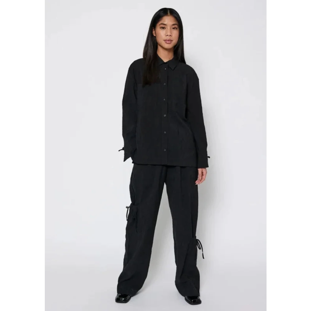 Norr Zwarte lange blouse met strikdetails Black Dames