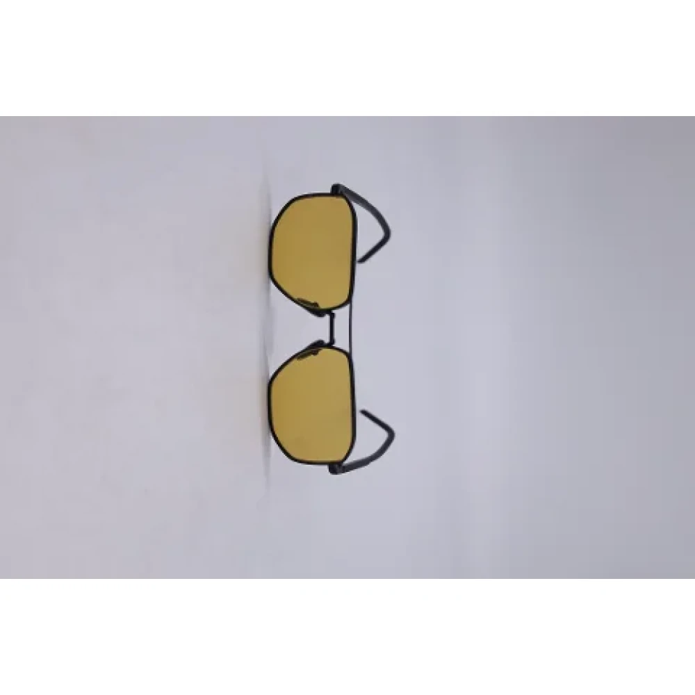 Prada Vintage Pre-owned Metal sunglasses Black Heren