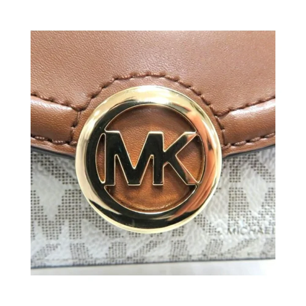 Michael Kors Pre-owned Leather wallets Beige Dames