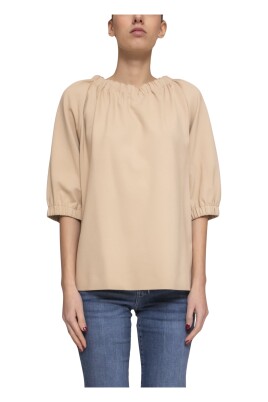 bow-closure-blouse