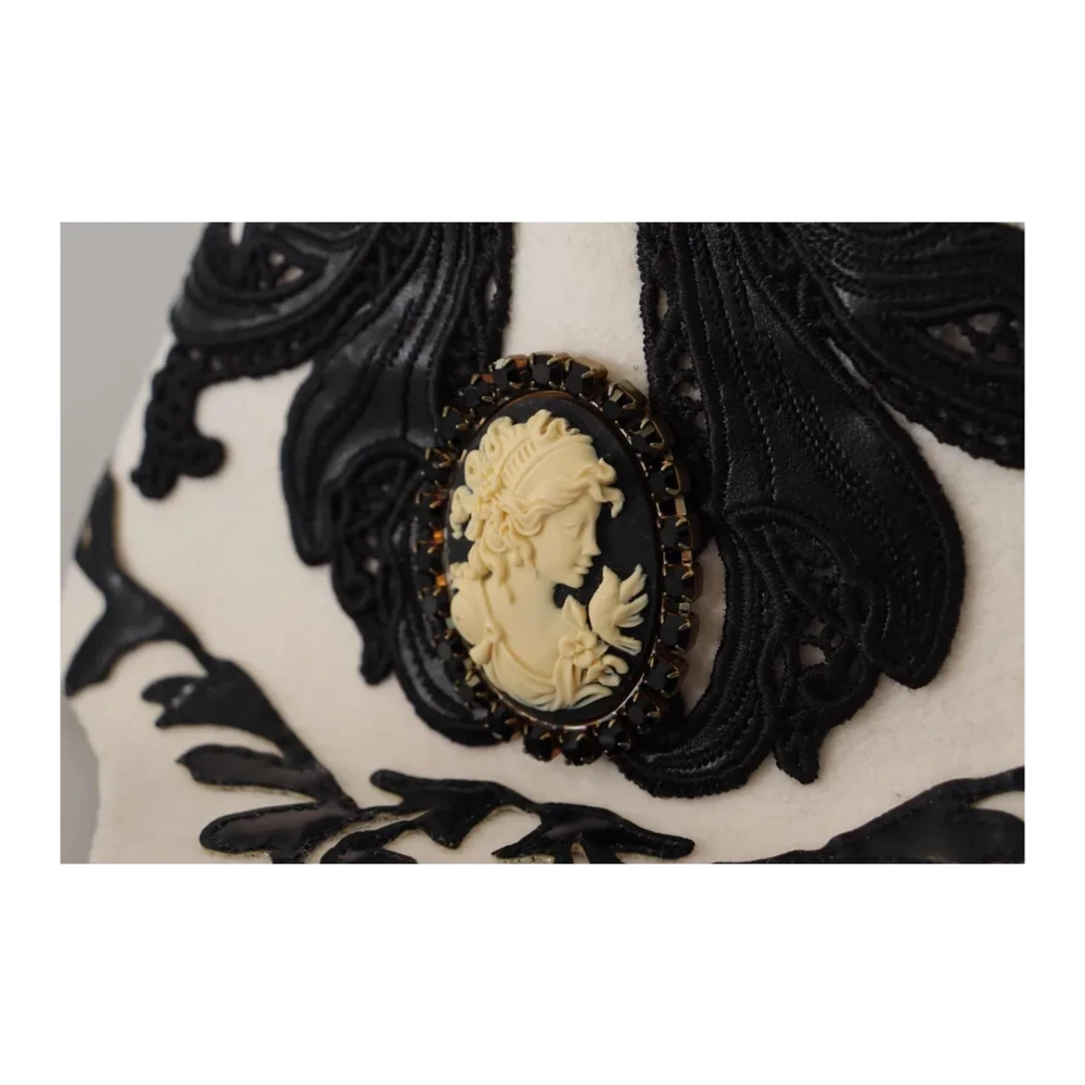 Dolce & Gabbana Geborduurde Cameo Broche Wollen Hoed Beige Dames