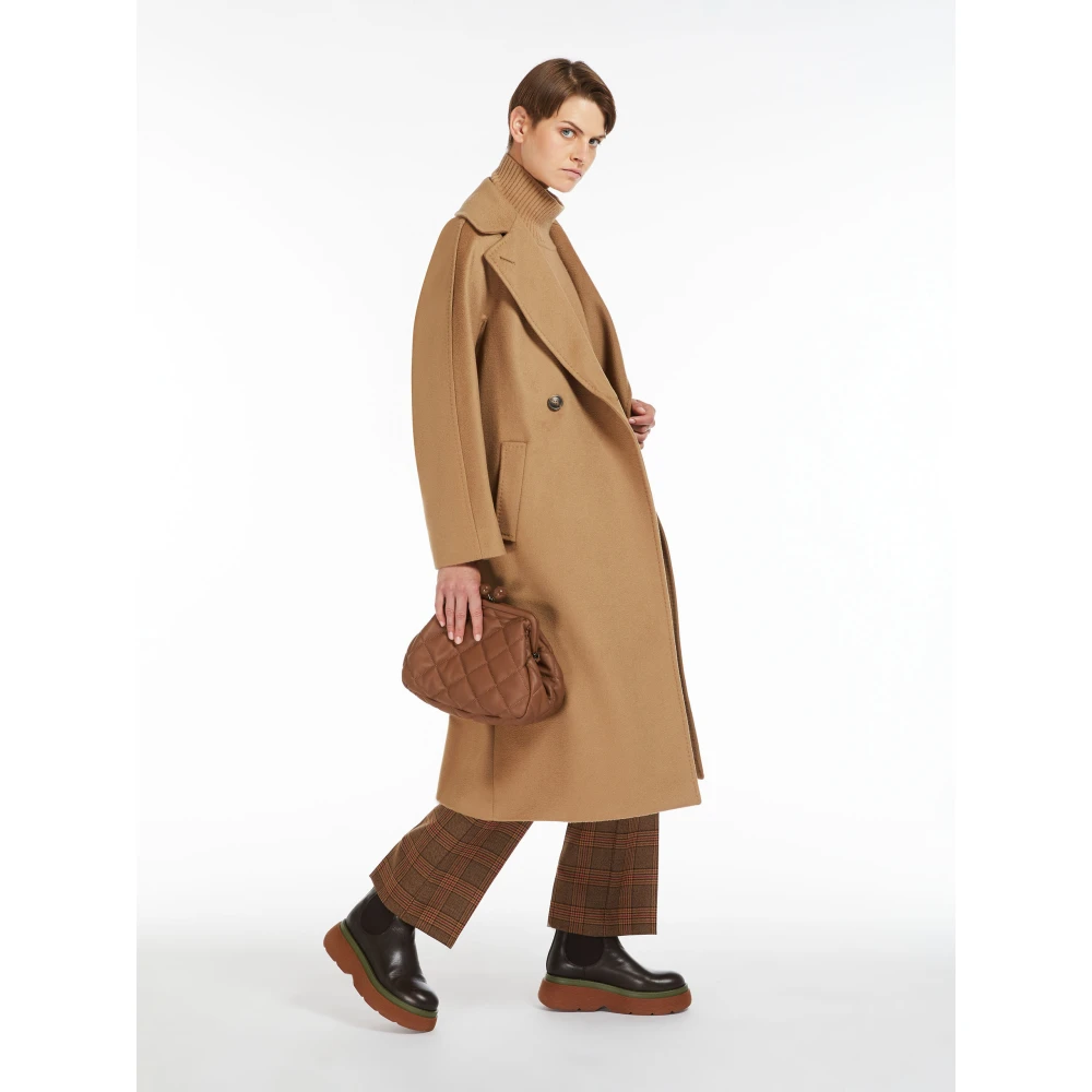 Max Mara Weekend Dubbelbreasted Kamelenjas met Tailored Details Brown Dames