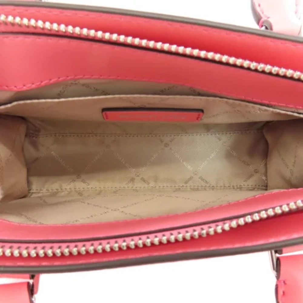 Michael Kors Pre-owned Fabric handbags Pink Dames