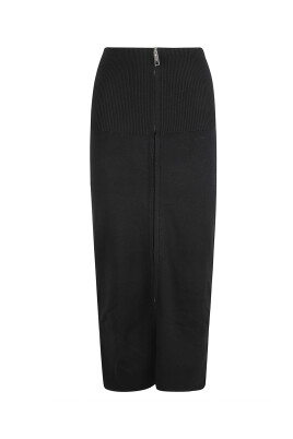 black-skirt-lacca