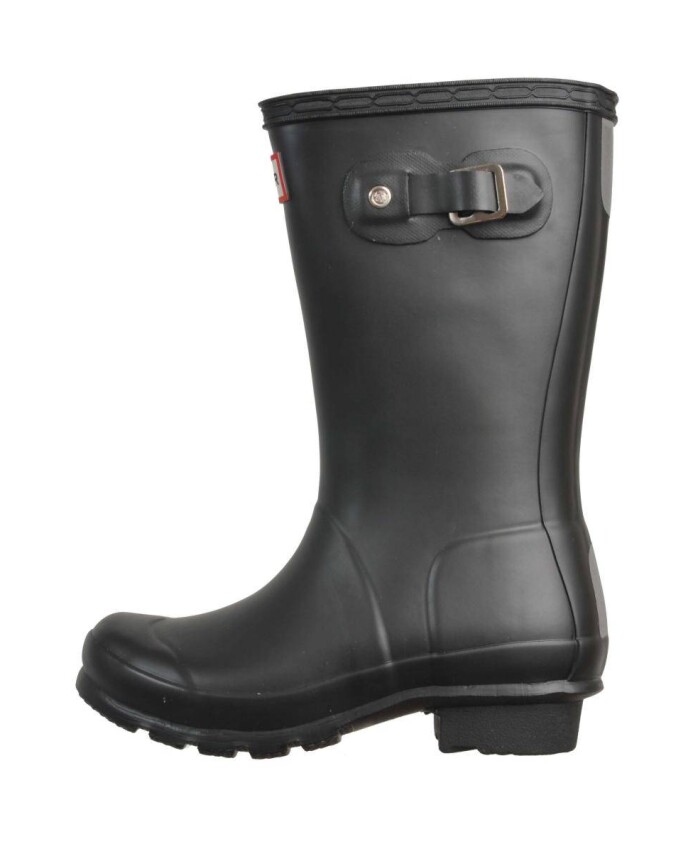 bottes-de-pluie-noires-en-caoutchouc