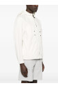 veste-a-capuche-blanche-avec-badge