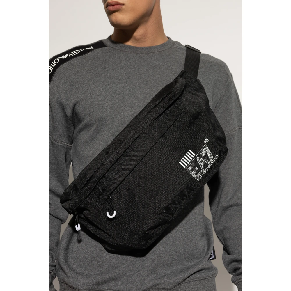 Emporio Armani EA7 Heuptas uit de collectie Black Unisex
