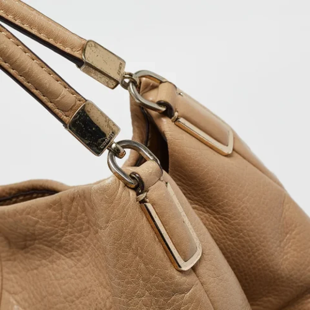 Coach Pre-owned Leather shoulder-bags Beige Dames