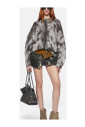 pull-gris-en-tricot-jacquard