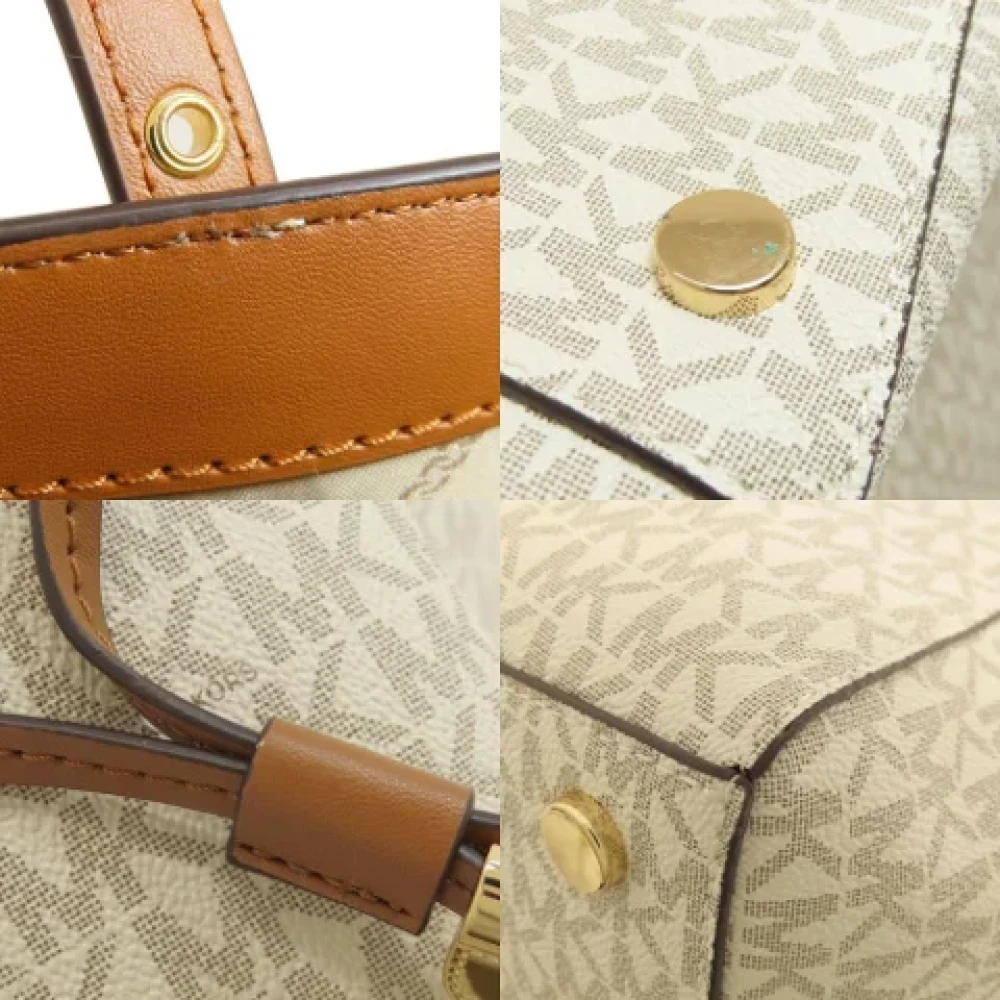 Michael Kors Pre-owned Canvas totes Beige Dames