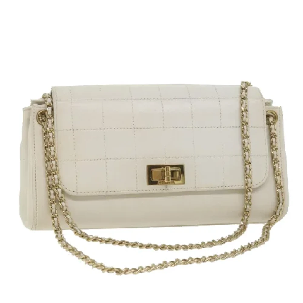 Chanel Vintage Pre-owned Leather shoulder-bags White Dames
