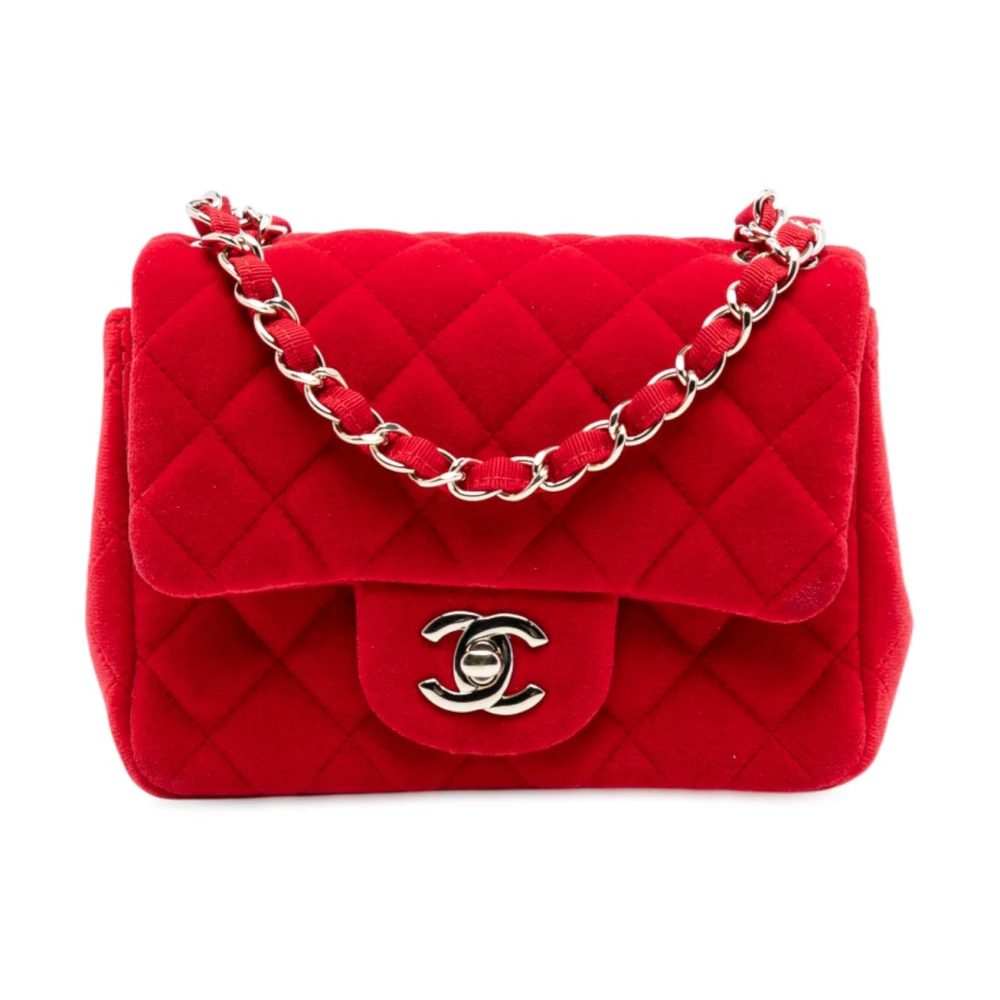 Chanel Vintage Women's Red Pre-Owned Quilted Velvet Flap Bag