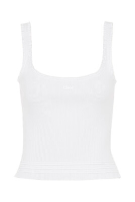 chemisier-blanc-a-volants-et-broderies