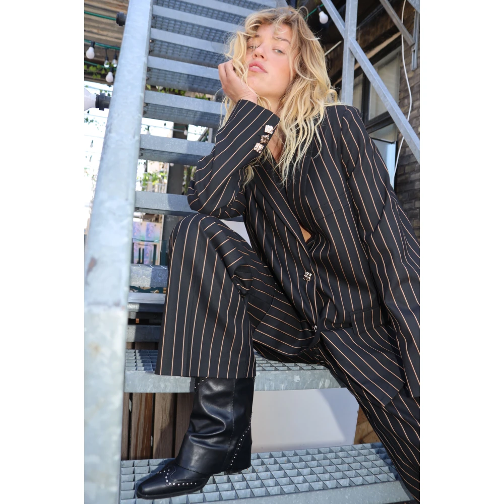 Cras Gestreepte Oversized Blazer met Gouden Knopen Brown Dames