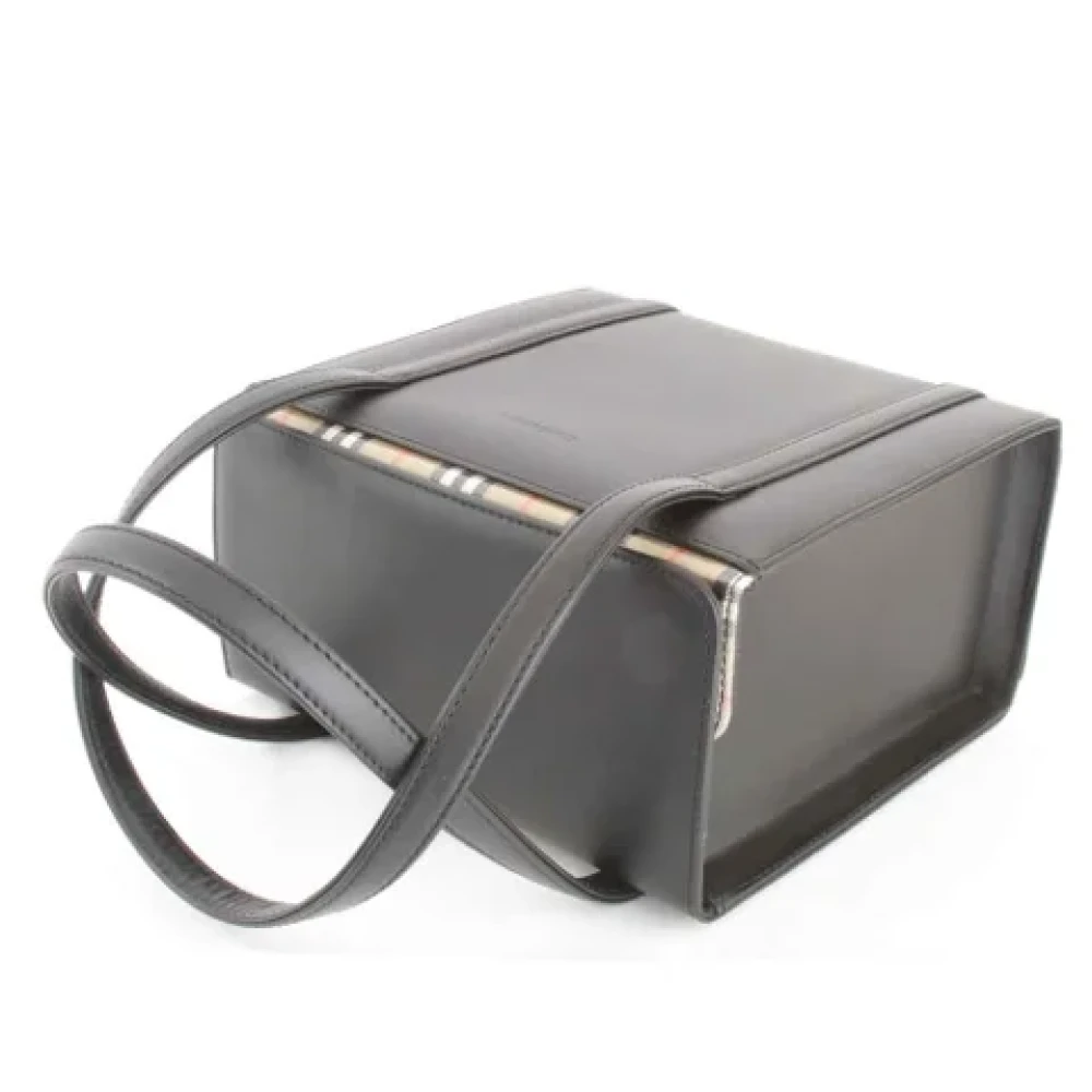 Burberry Vintage Pre-owned Fabric handbags Gray Dames