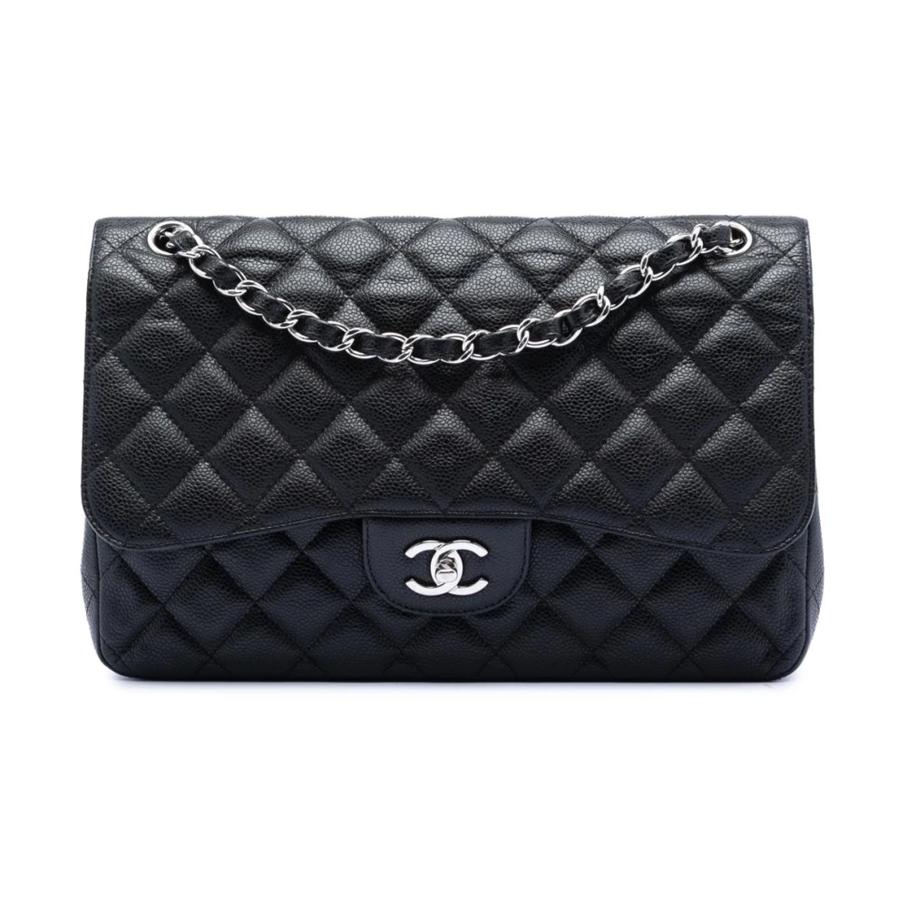 Chanel Vintage Women's Black Pre-Owned Quilted Flap Bag