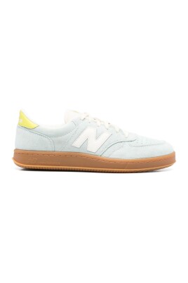 blue-clear-sneakers-lace-up-style