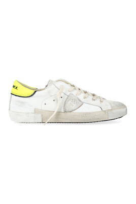 baskets-basses-en-blanc