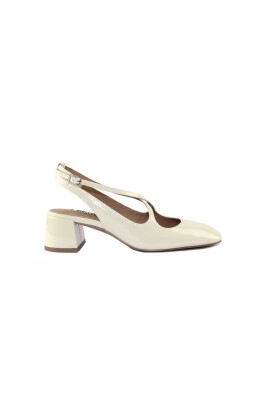 elegant-mary-jane-haele