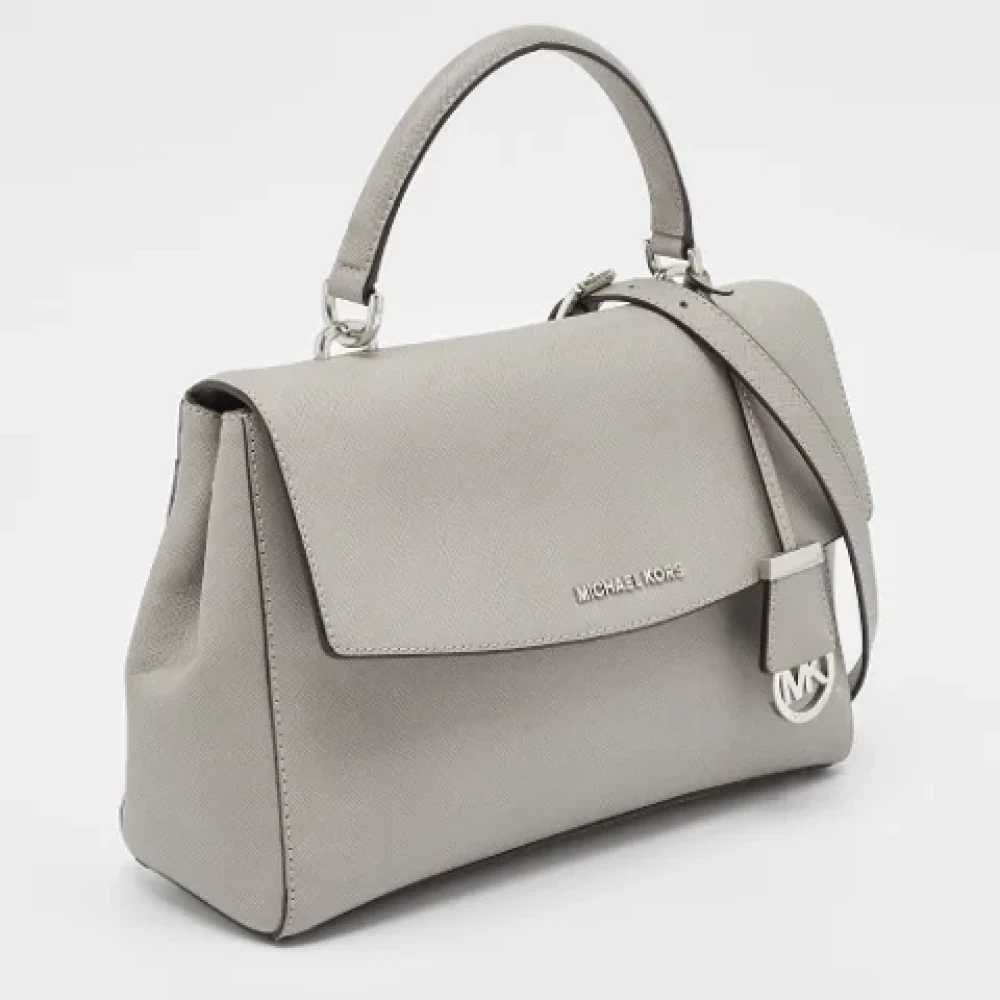 Michael Kors Pre-owned Leather handbags Gray Dames