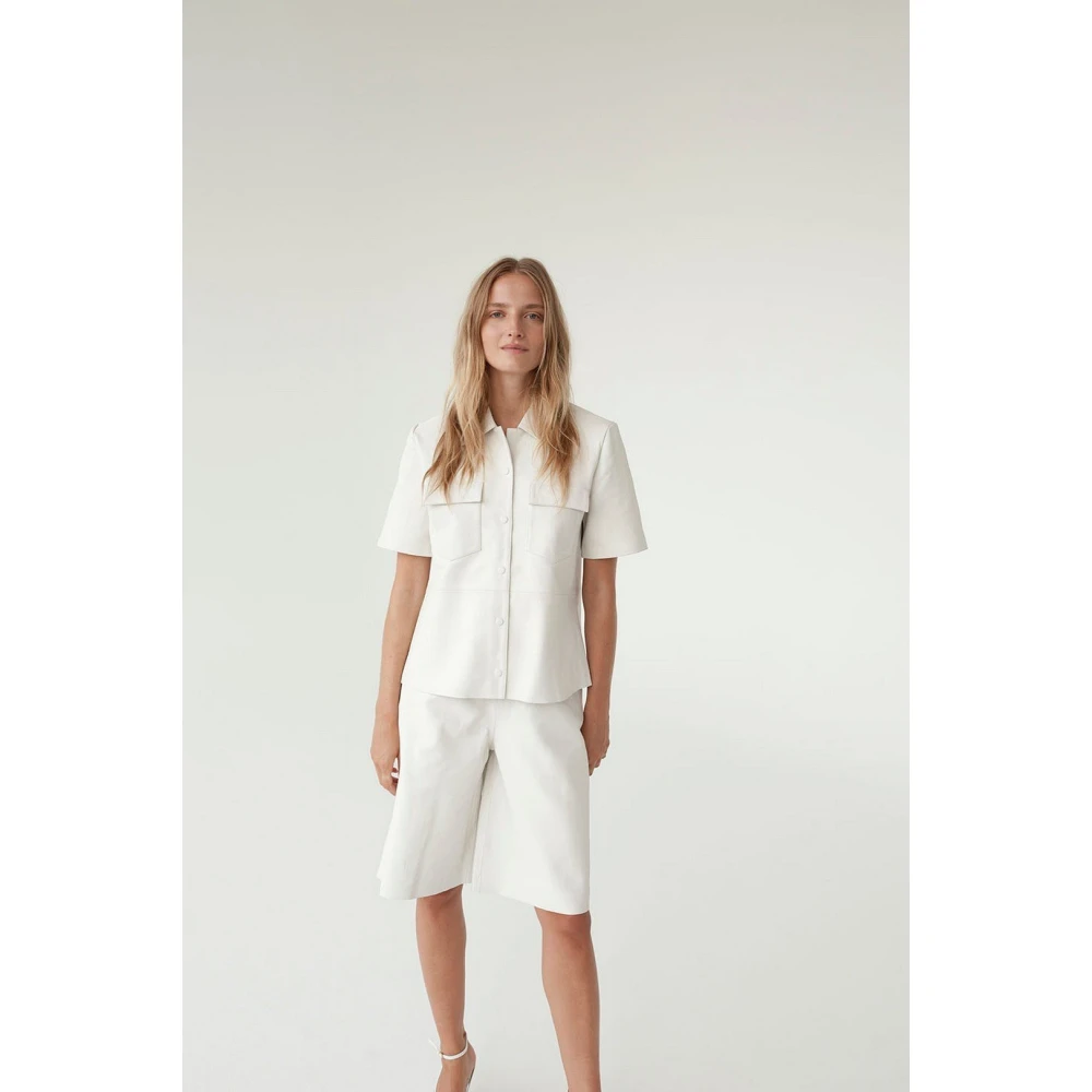Remain Birger Christensen Leren Bermuda Shorts White Dames