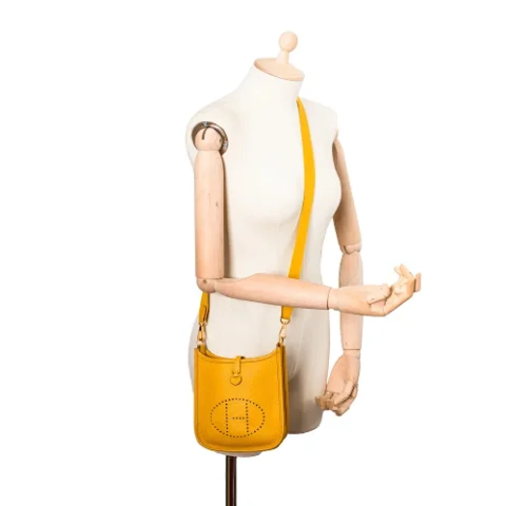 Hermès Vintage Pre-owned Leather shoulder-bags Yellow Dames
